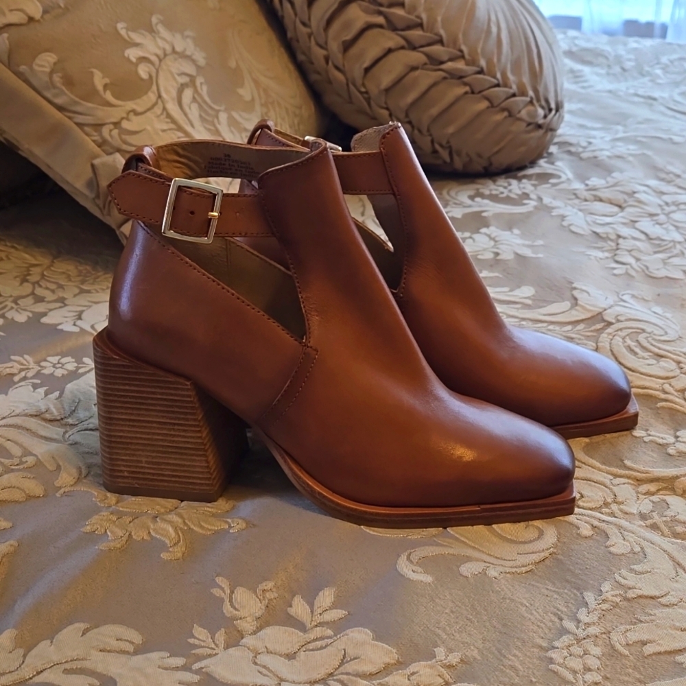 Free People Brady Buckle Bootie in Cognac, Size 6, NWOT